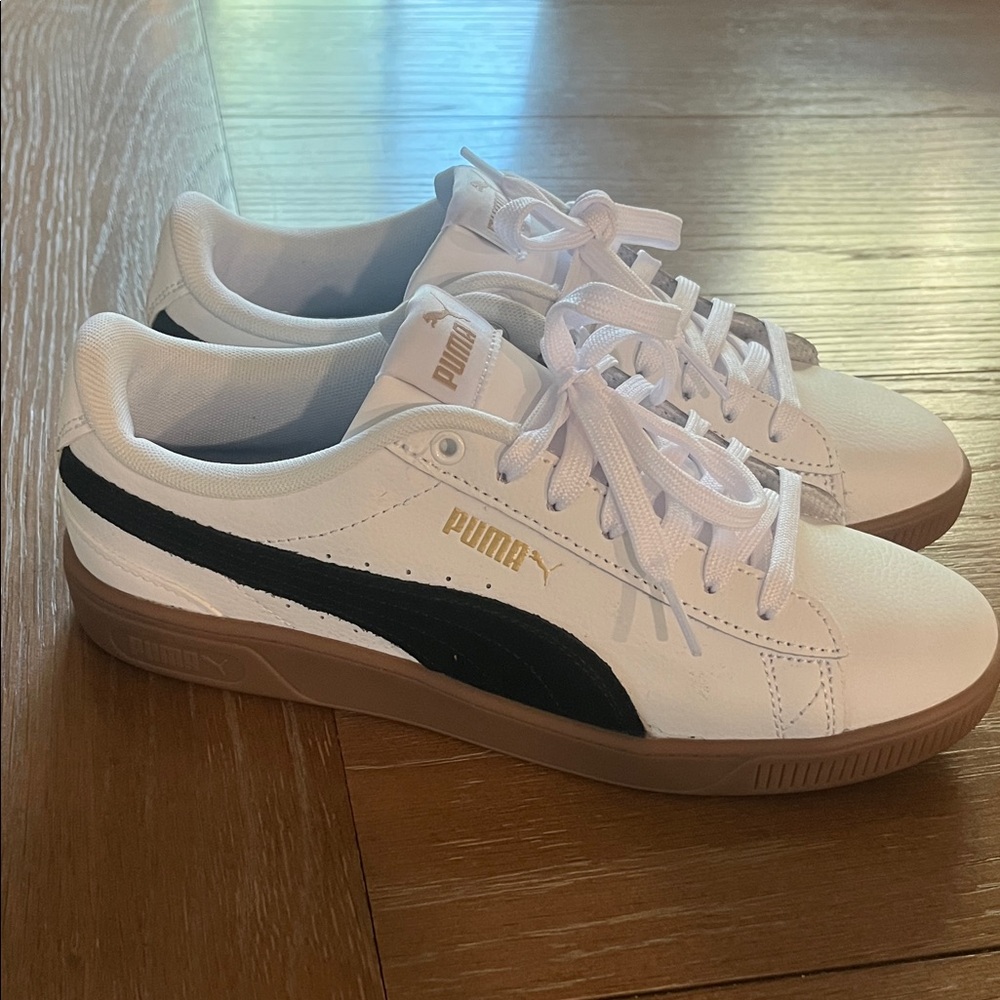 Brand New Puma Sneakers 👟